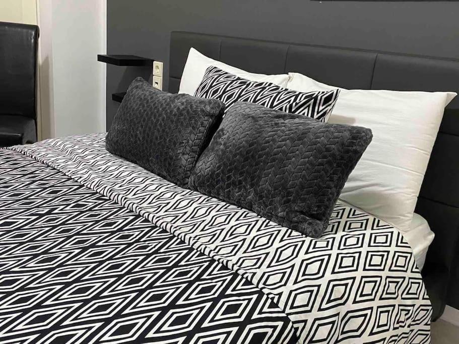 Blue View Apartment Patras Ngoại thất bức ảnh